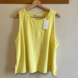 Fuzzy! 🍋 tank top